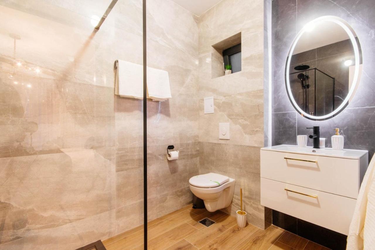 Liane Boutique Hotel 큼홀룸그몰도베네스크 외부 사진